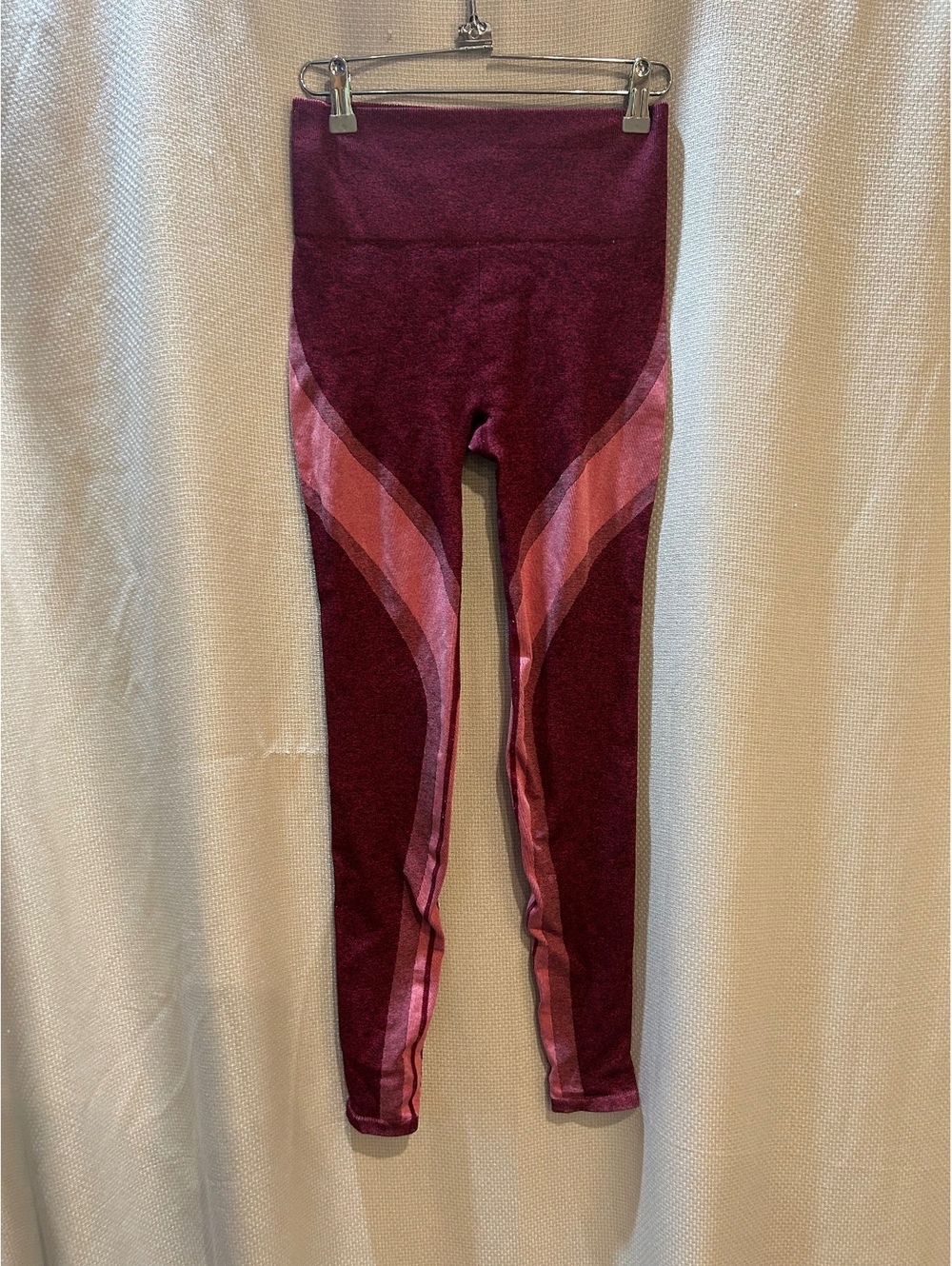 Women's Fabletics Burgundy and Pink Gradient High-Waisted Leggings Size Small